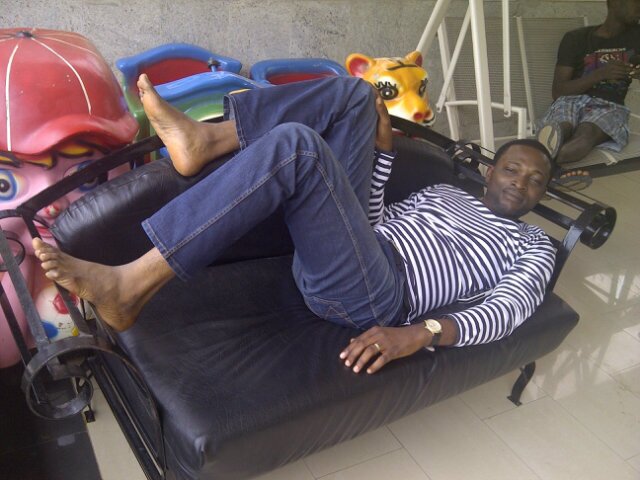 Am easy going with honest outlook to life ,a good sense of humour and I enjoy photography.