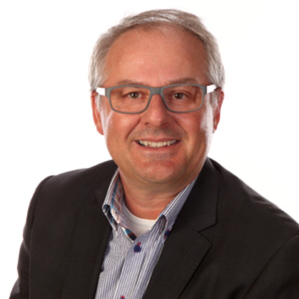 président de Multicom Communications Détaillant autorisé TELUS, partenaire de KARBUR Accélérateur technologique@karbutat et de http://t.co/hIK49FW0sr