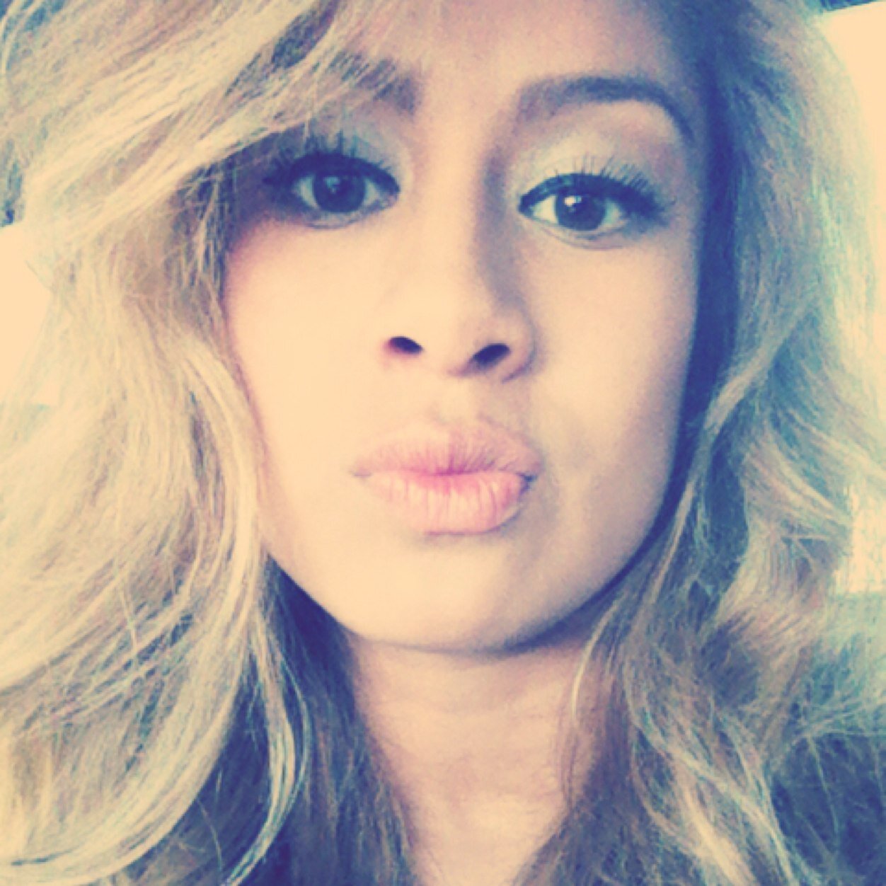 FWHS. #2015. Soccer #13. snapchat: @m_ariela