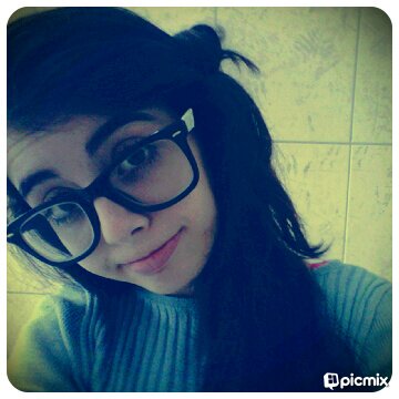 Feia/chata/meiga/burra/13 anos.         Wpp: 047 96320934