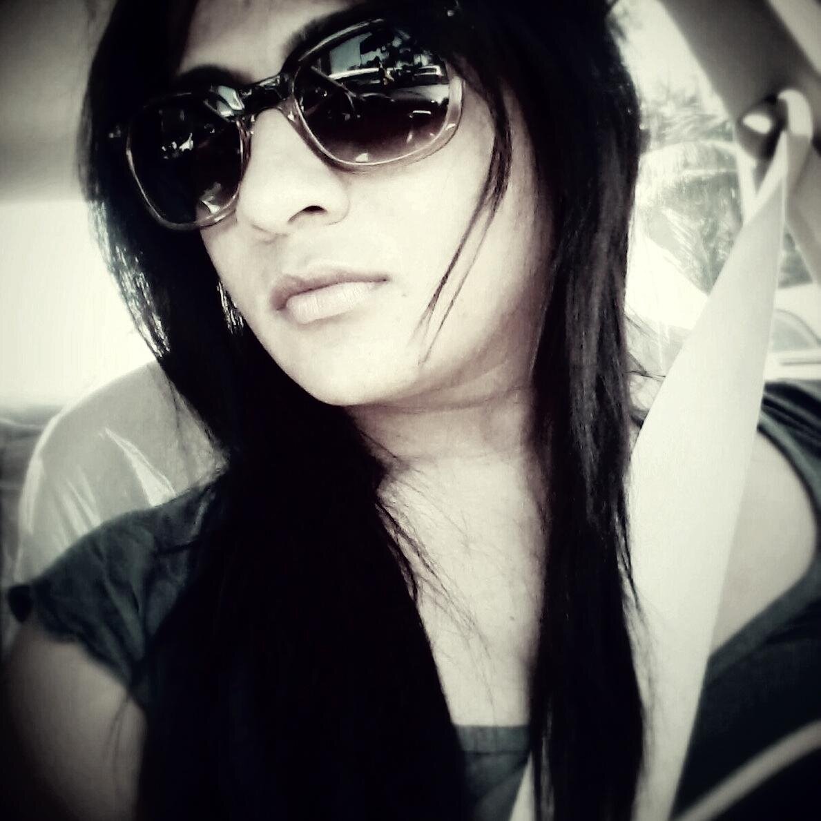Warning: Dis aint dat Interesting Bio u're lookin for!!
 I tweet only wen i wanna blabber.. The other times..m jus busy wid d REAL world.. Deal wid it! B-)