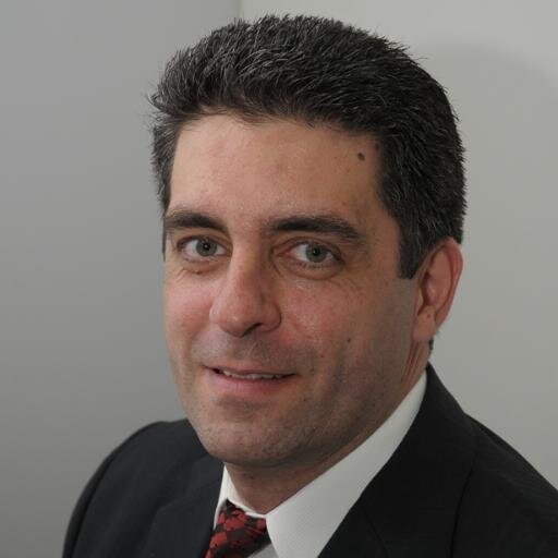 Empreendedor, consultor de negócios web, marketing digital, marketing multinível e designer.
