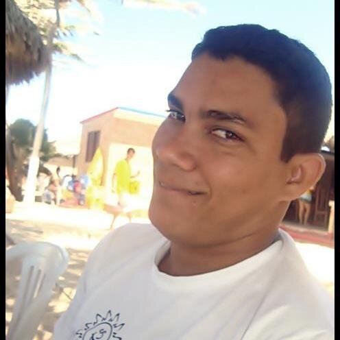 Graduando em Engenharia Civil, Técnico em Agrimensura, Tecnico em edificações e pai de meninos.