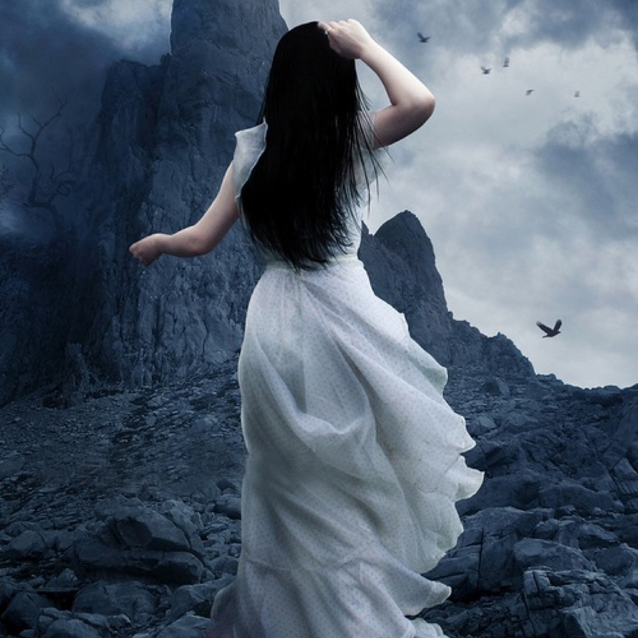 fallen_updates's profile picture. Updating on everything #thefallenseries and #thefallenmovie follow @laurenkatebooks