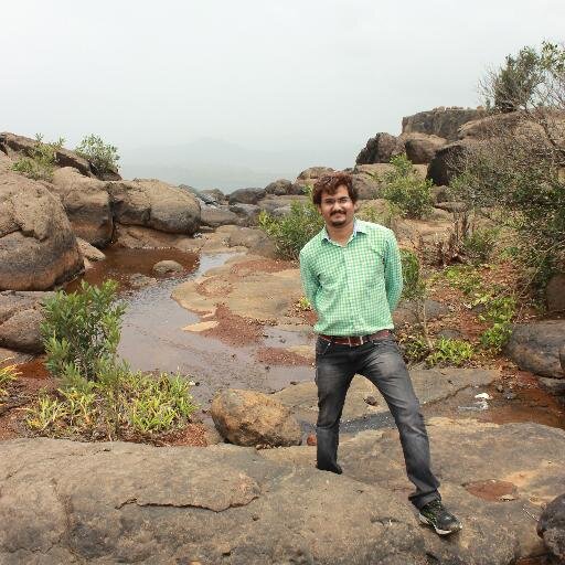 Agnostic, techie, politically non-partisan, little artistic, avid reader, interested to Explore d world with twitter