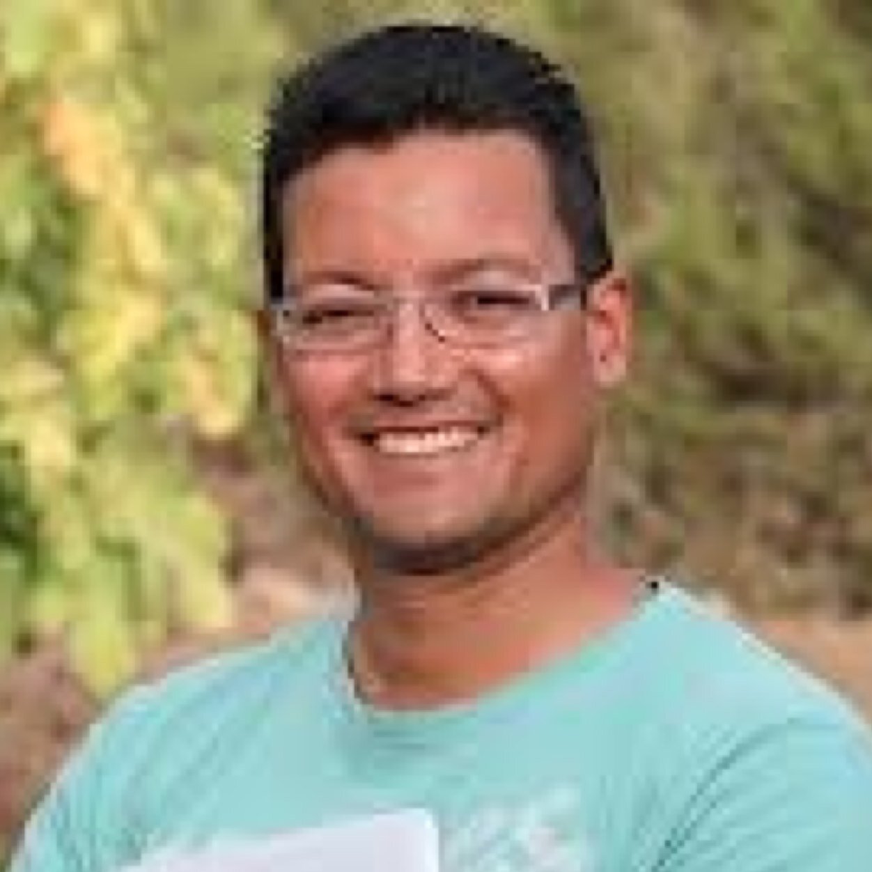 dermandez's profile picture. Gamer, Vacation Specialist, Xbox Fanboy, Musician on the down low.