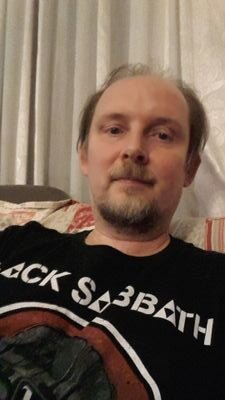 RiccardoEnrini's profile picture. Medico diabetologo e nutrizionista. Amo il fantasy, l'heavy metal, il Milan e le nuove tecnologie.