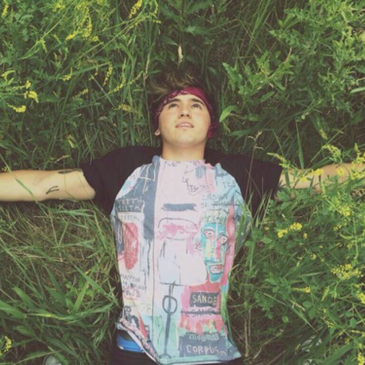 Freefollow! Follow my main jc_mysunshine please? Thank you so much!