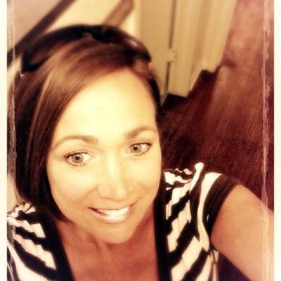 karenbhughes's profile picture.