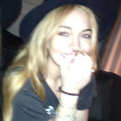 Iovatoisleba's profile picture. venho através desta bio comunicar que a intenção e escrever errado mesmo @!#$ hotaria vose nau sab brincar nau dece pra prasinha