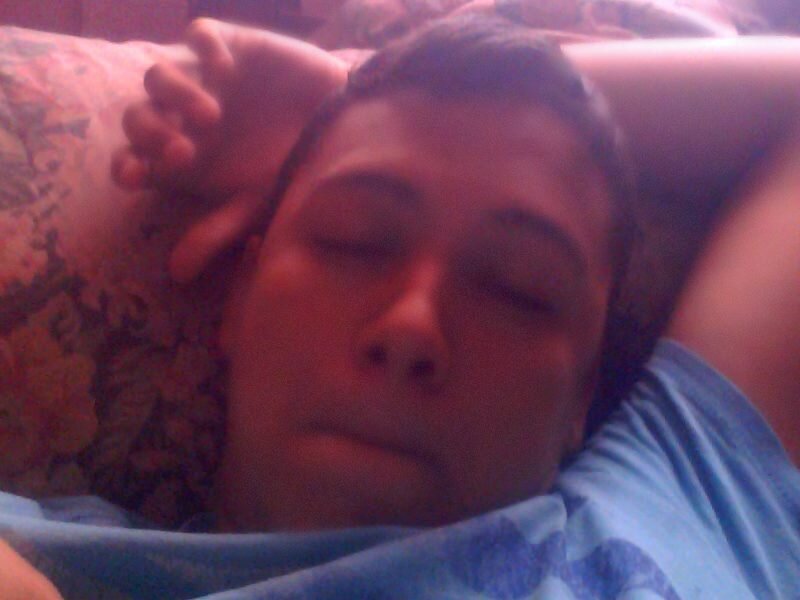 dormir y dormir mientras las vacaciones sigan :) :D