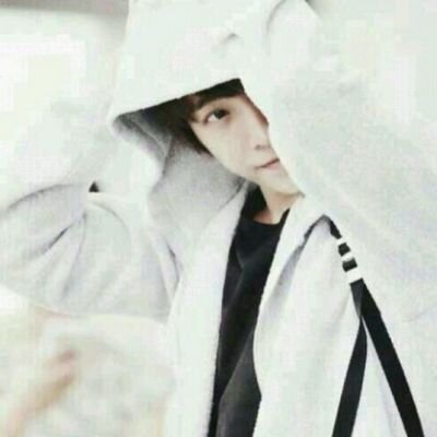 roony_fan1's profile picture. ‏حساب الى فانز روين اتمنى أني اسعدتها 
✨