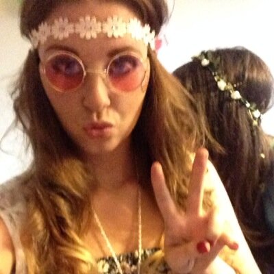 hannahmaebaxter's profile picture. Even if it ain't all it seems, I got a pocketful of dreams.