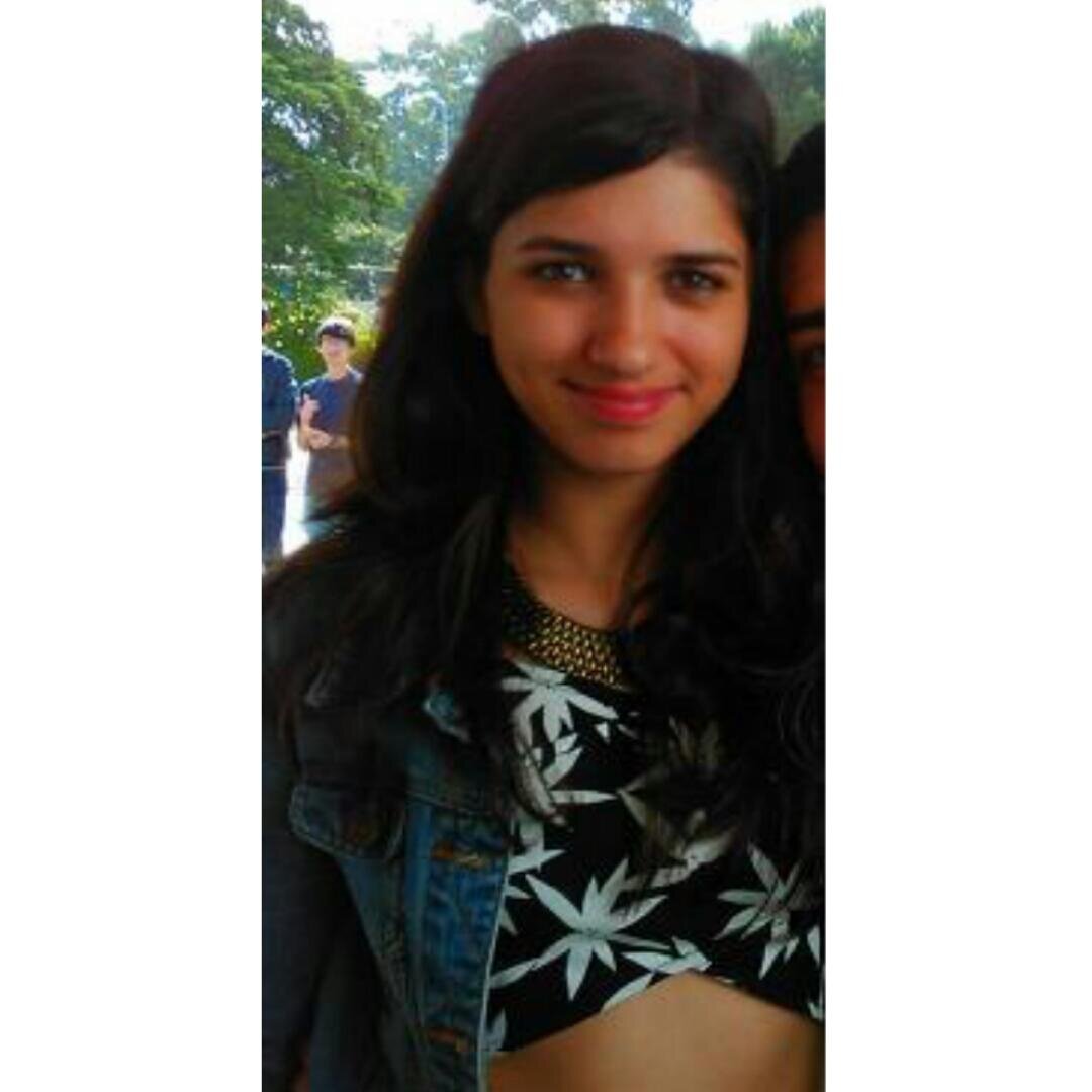 biamarques_99's profile picture. No matter how big your house is, or how big your bank account is, Our graves will always be the same size, stay humble.