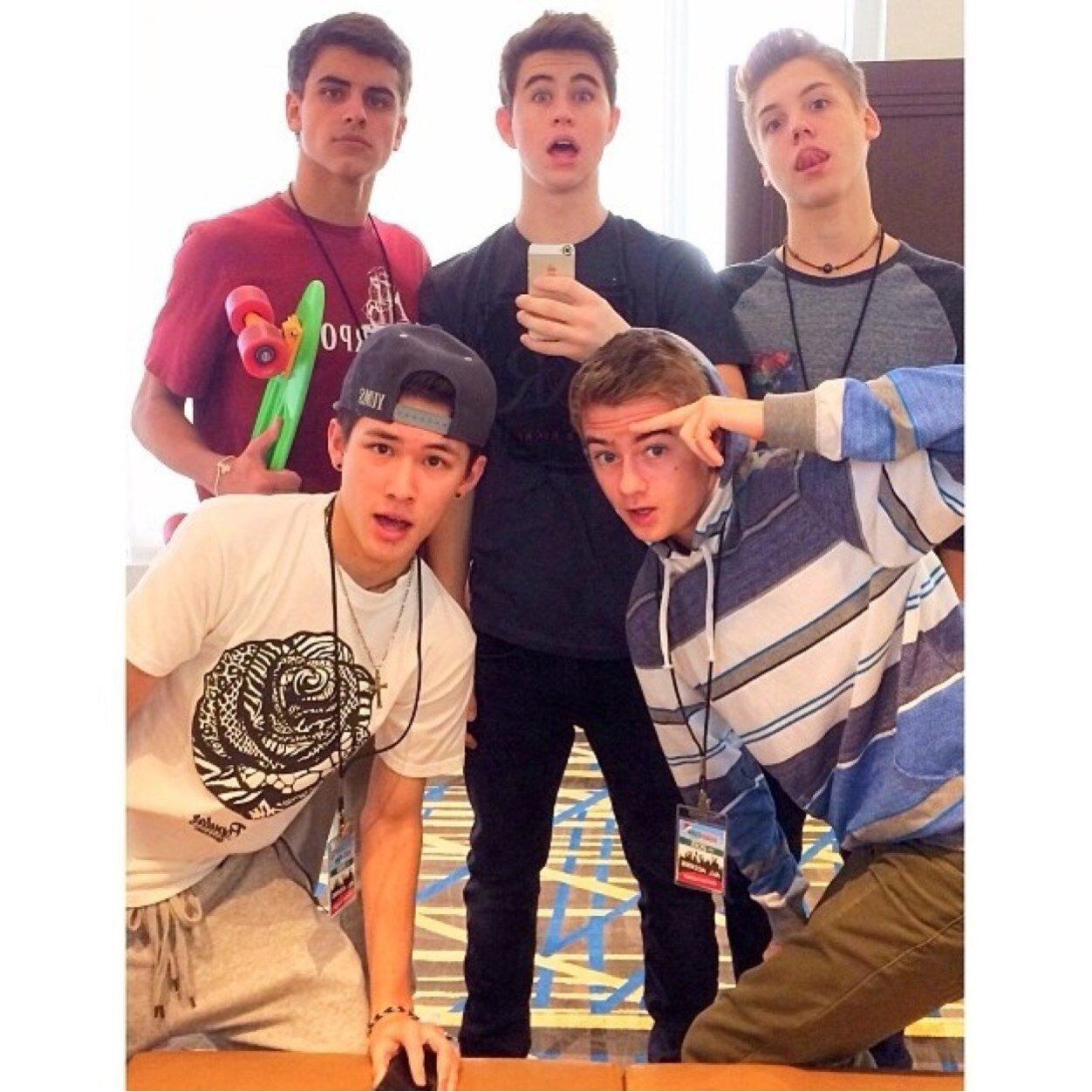 pls follow @clean_espinosa ~




and @clean_espinosa on insatgram