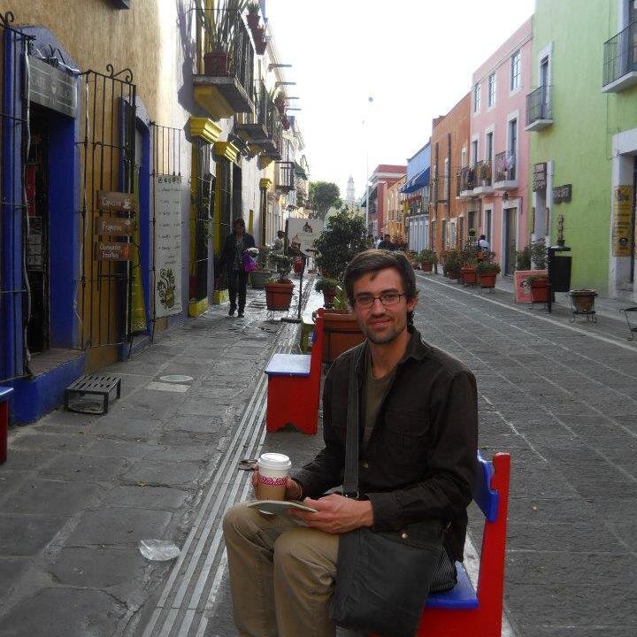 Spanish teacher at an amazing school district in the great state of MN.   Very fortunate husband and father. Traveler, outdoorsman and string music enthusiast.