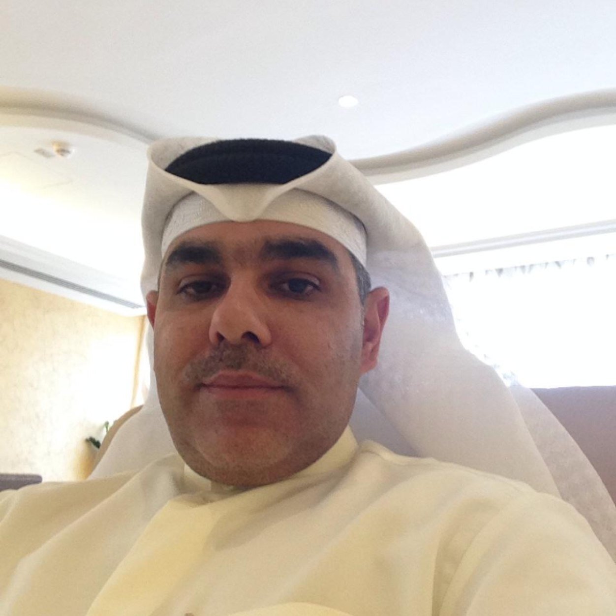 لربح راتب محترم جداً بدون جهد ورأس مال يتفضل يسمع الفكره متواجدين يومياً من ٣٠-٦ الى ١٠ ليلاً برج غاليه بالمهبوله الدور الاول مكتب السمو