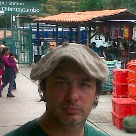 Martillero Publico y emprendedor multiple. Desde 2005 acompañando el desarrollo de Estancia Smithfield y desde 2013 el de Zarate Chico.