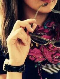 Em Real SimpLe, Loving PersOn (:                                               °°don't Mix up Between My PersOnality And My Attitude Depends On yOu°°