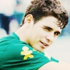 If you need me i'll come right there from a thousand miles away