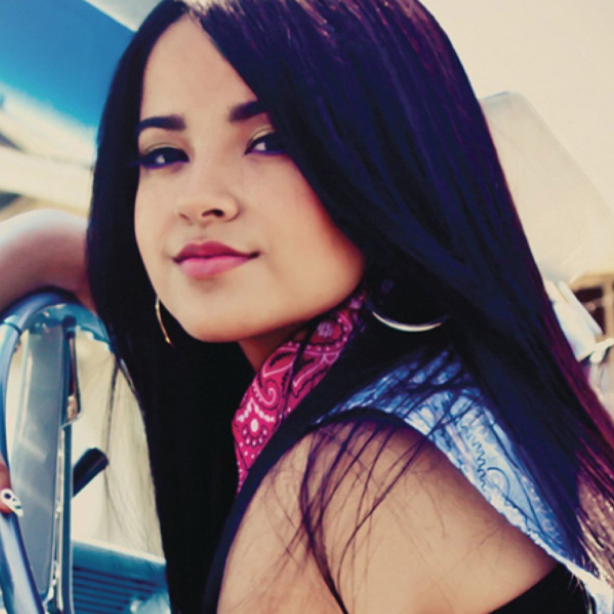 I'm waiting till you see my new single so follow me in becky g's house not Singer Dancer and a Rapper