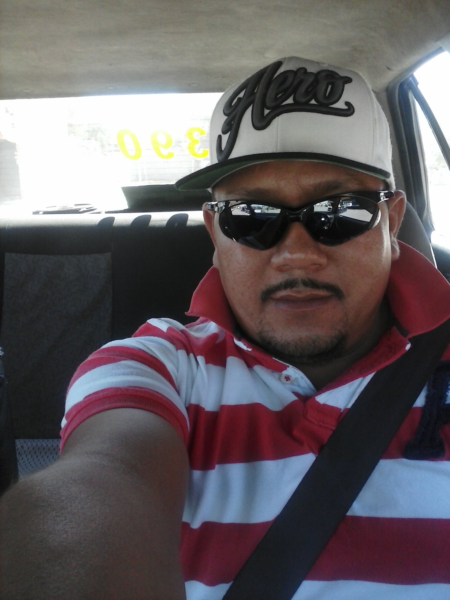 alvaradovic1's profile picture. 