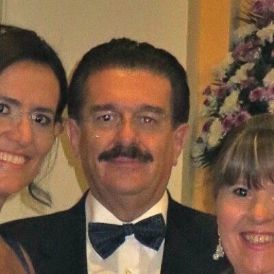 dezespinosa1's profile picture. 