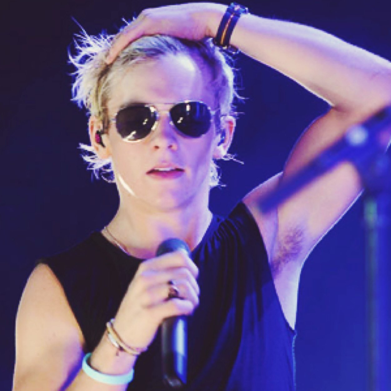 Yo, I'm Ross and I'm pretty amazing.