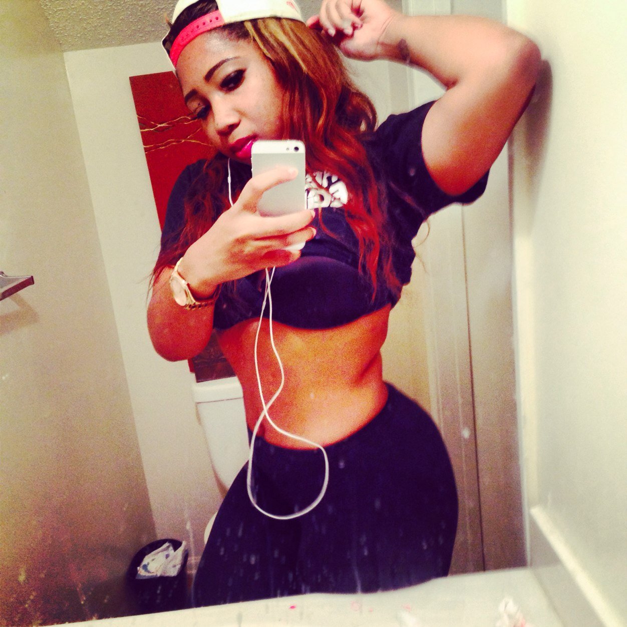 Black && Cambodian|Young 2⃣1⃣ Rich ️ && Not Giving A Fxck