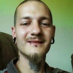 Hi everyone i am a single father of 3 wonderful kids i have custody of my youngest son he is 6 years old and my oldest son is12 years old and my daughter is 3!!