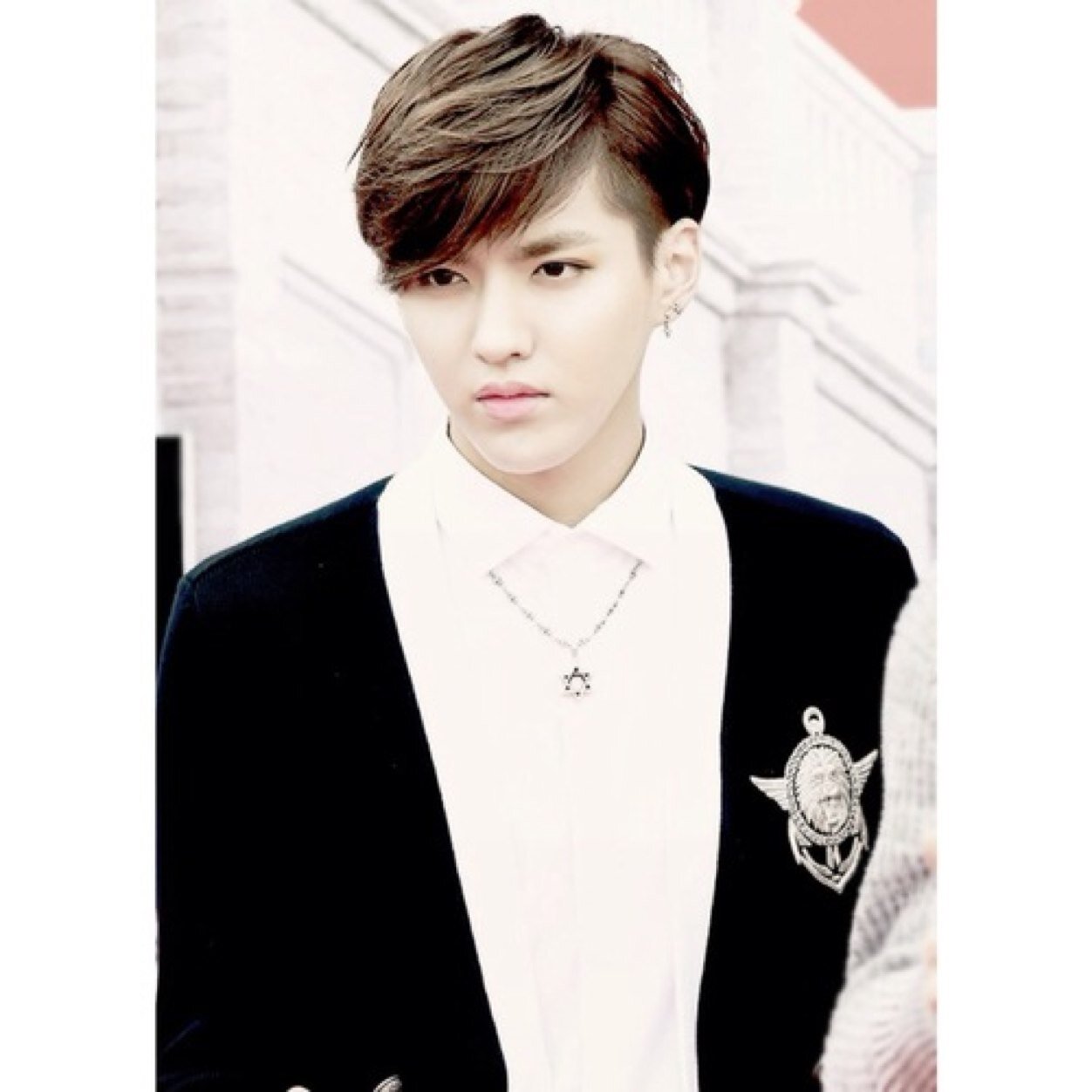 Wu Yifan // 90