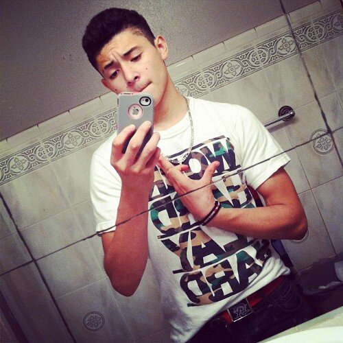 Kik  ~Gladys33013 Instagram  ~Gladys33013 Facebook  ~ Michael Reyna Junior   Undefeated Boxer  Livee fast , Drakee  Wings  Hmu