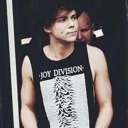 ChasingOlly's profile picture. Oliver Wood Jr. Just call me Olly. || 6th year Gryffindor || Chaser || #QuidditchQuoRP #HPNextGen