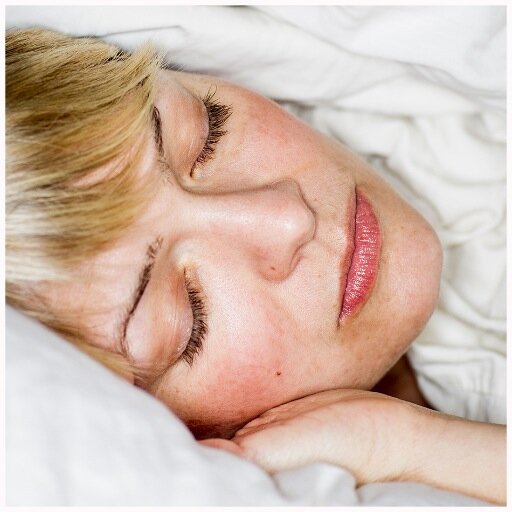 A_momynous's profile picture. If you haven't got anything nice to say, come lie next to me.