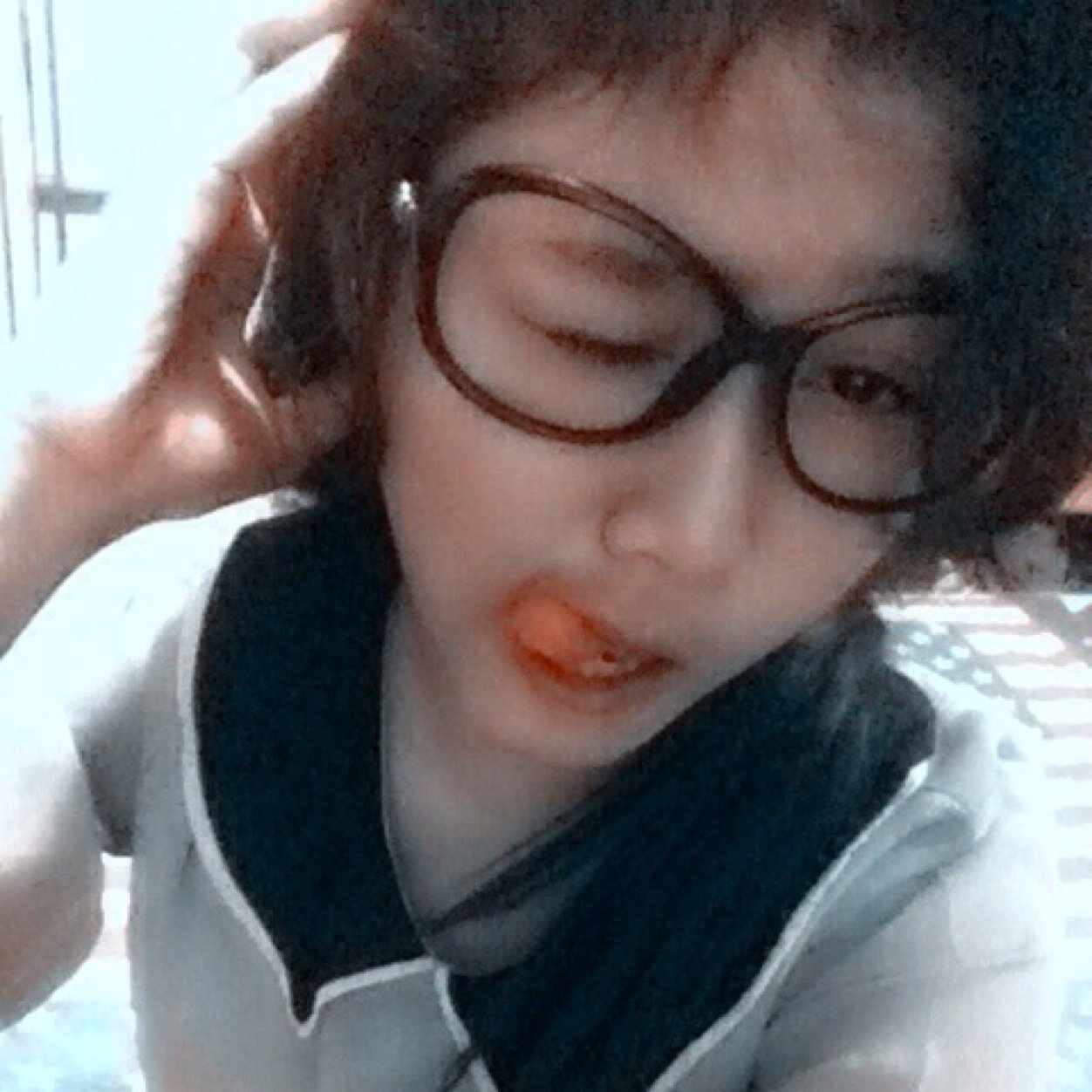 Follow twitter baru @Resita27 :)