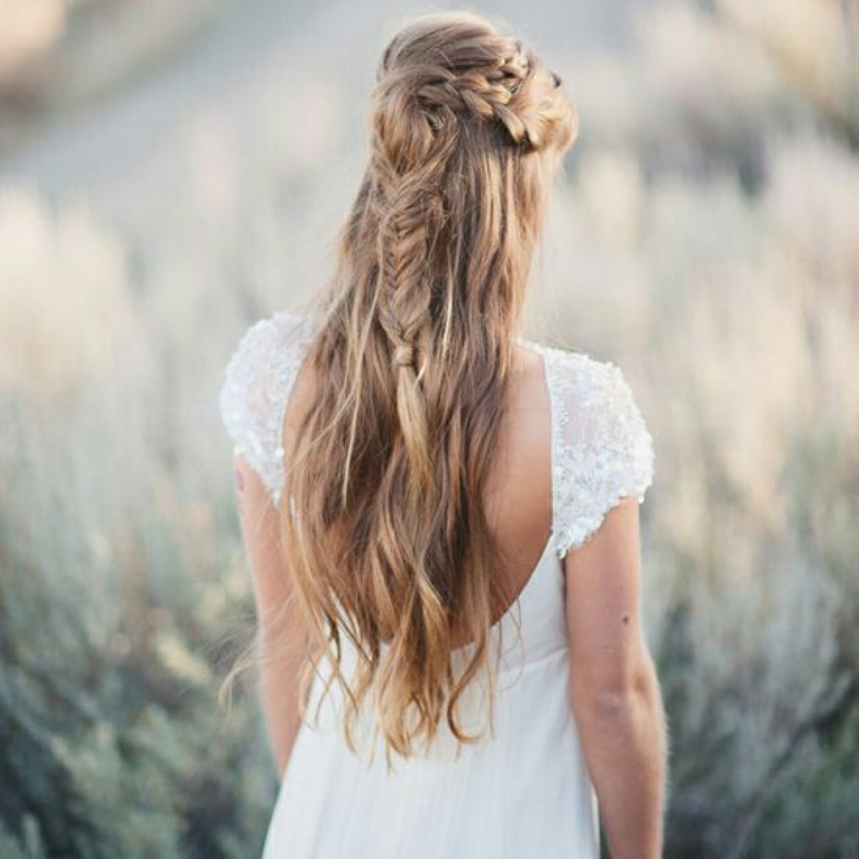 ، ﺎلامااني كبيرهہ وﺎلسعاادهہ طموح 'والعوض عند ربيُ داام ربيً كريم ♡♪~
