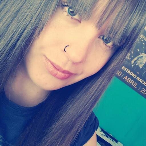 I love Tokio Hotel, 5SOS, Avril Lavigne, 1D, Cher, and other hahaha//I'm a Desingner//Follow me and I'll follow u 3 http://t.co/tv6X6BC4Qn
