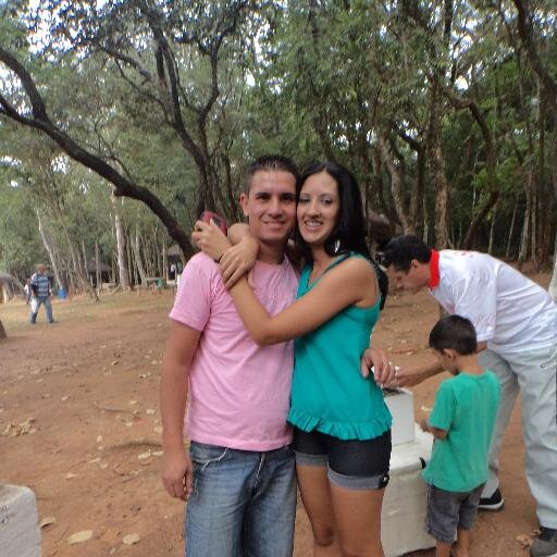 Conservar algo que possa recordar-te seria admitir que eu pudesse esquecer-te.