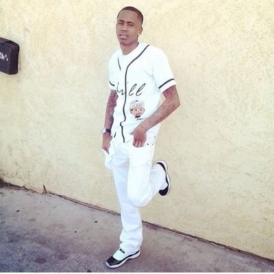 Fly Young Niggah Out Them Projects ,Follow up on Dis WORK ,OR better Yet just askkk ya Bitchh!! #SNF