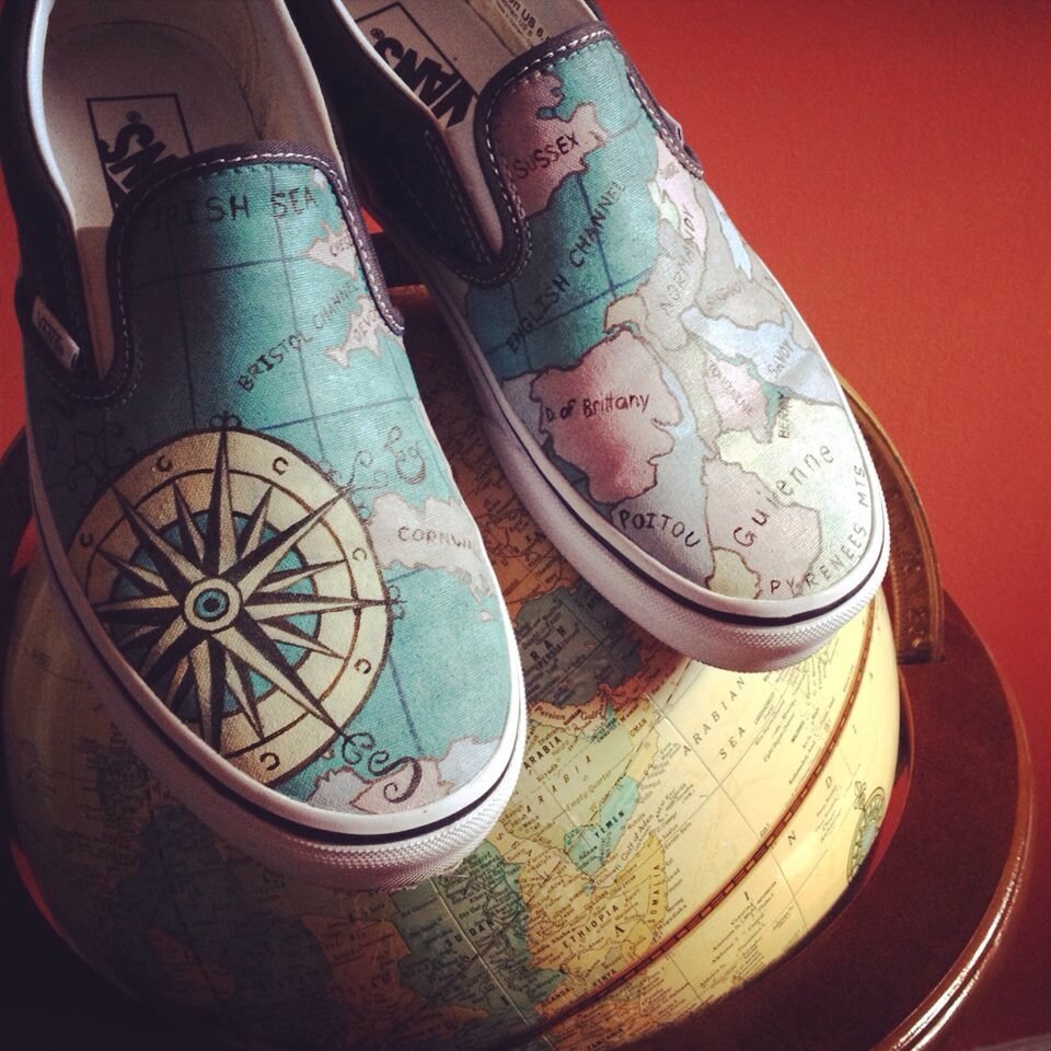 We create custom artwork for your feet. A little soul for your soles.