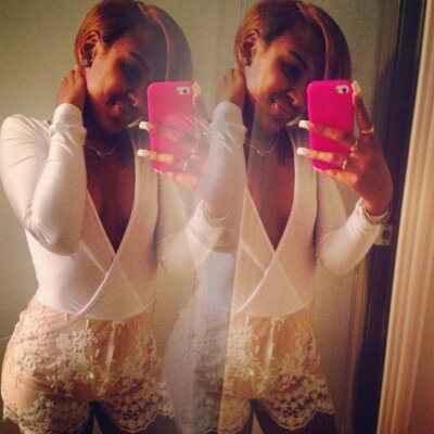 simply_skye1's profile picture. 