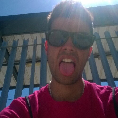instagran---nano020694 seguirme y os sigo y también en el Twitter y os sigo (: