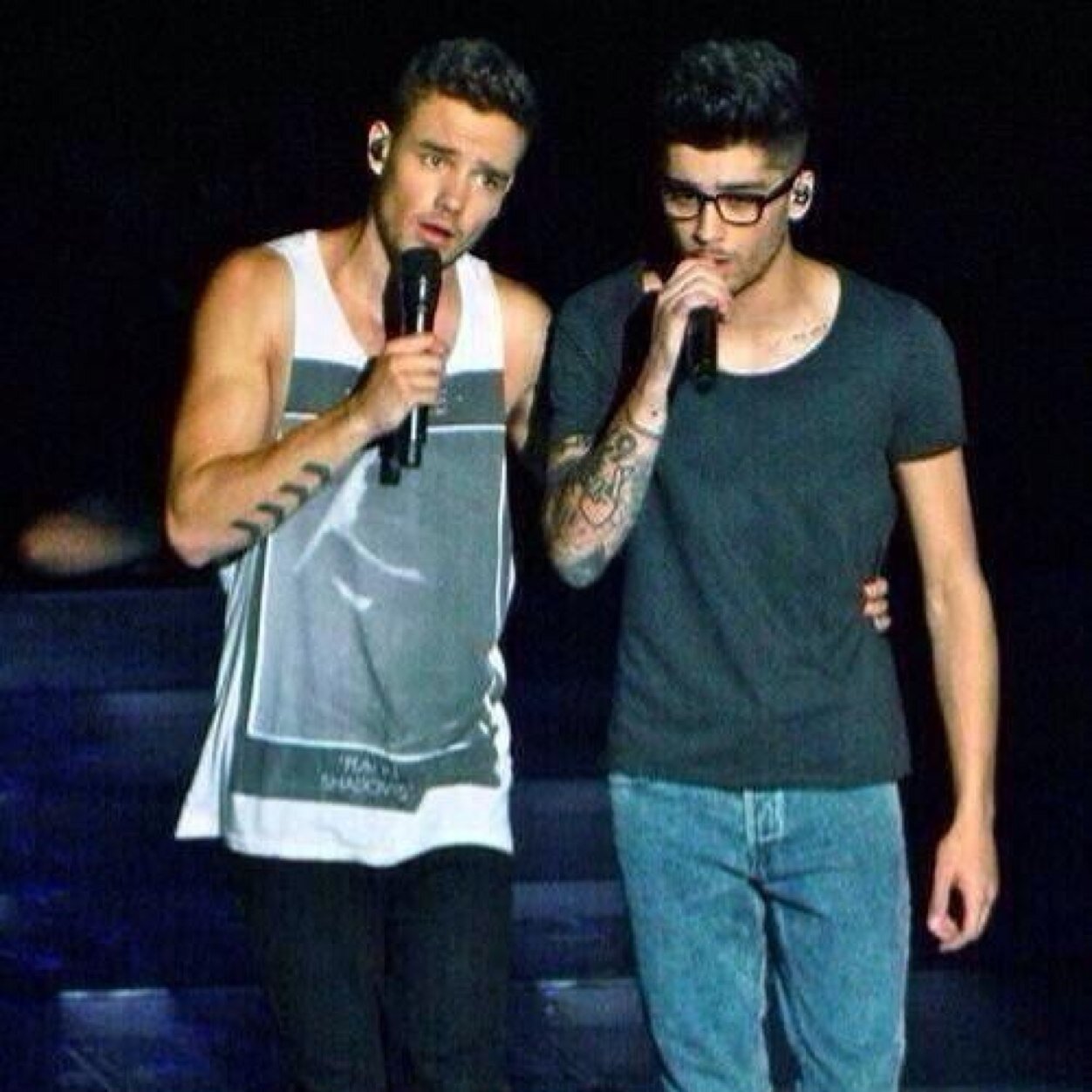 ask for a follow back on @raybanzouis