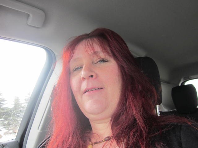 FUN... loves life and find's the best in everyone.... lol