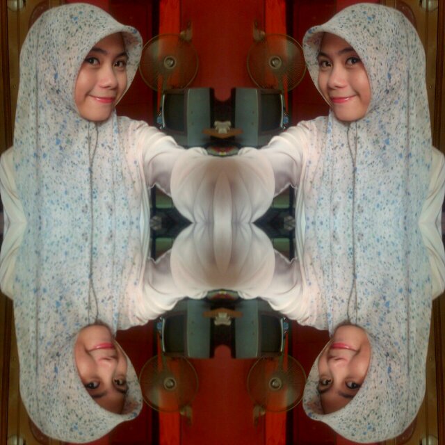 27 april 1998 , Pin: 263C3BCF