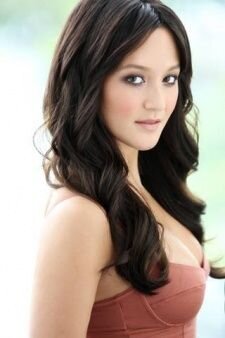 Daniella Justine Ford- 18 years old- Canadian- Dancer/Singer- RP 18+/Bi-Sexual/#Taken by @mendezdiva46/