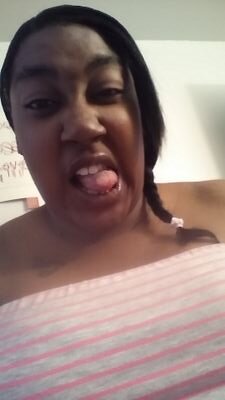 iLoveee My sisturr @ColdHearted_211 
Follow Me Ill Follow Back
2014 Baby!!!!