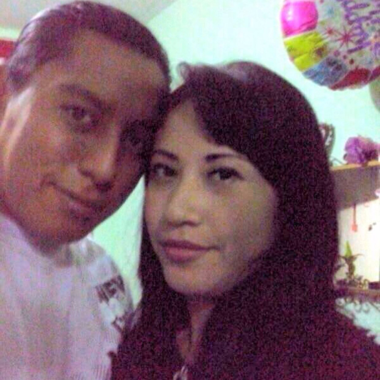 carlosv86017989's profile picture. 