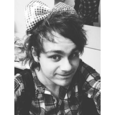 DONT EVER LOSE HOPE OKAY - @twixluke