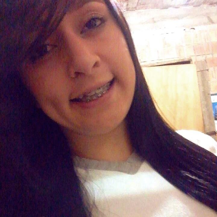 - Só não quero do lado aqueles que são simpatia  ♪♪